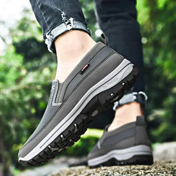 MIRAVO | Orthopedic Hiking Shoe