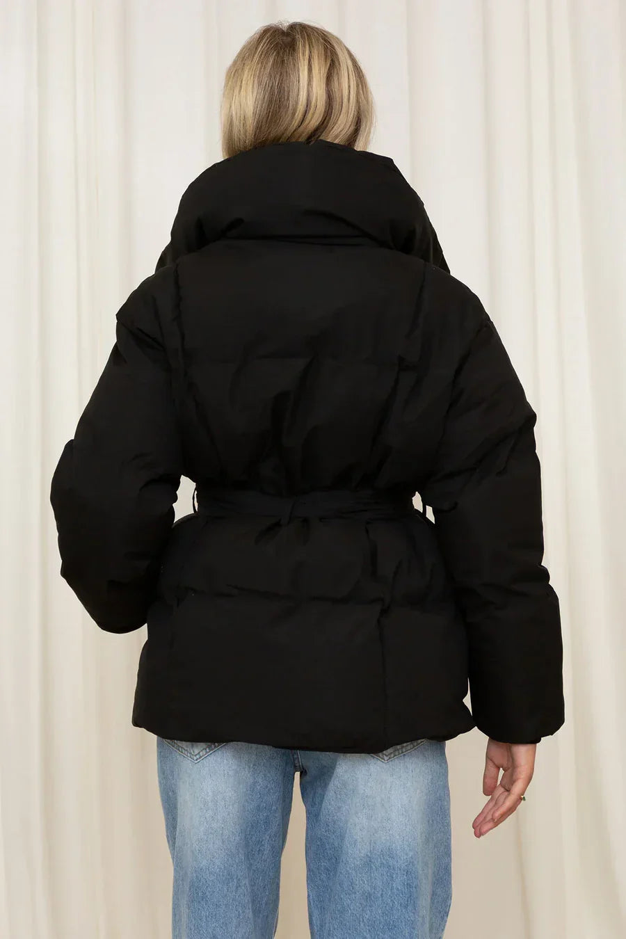 Laura – Elegant Padded Jacket